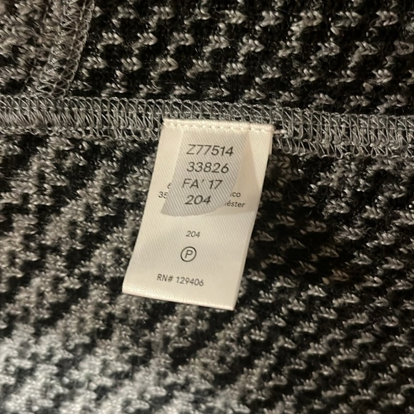 Stylish Black and Gray Women's sweater - Picture 3 of 3